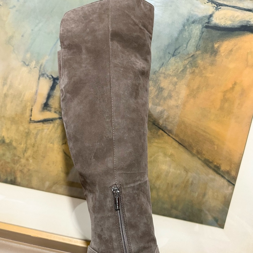 🌸VINCE CAMUTO🌸 Seselti Over The Knee Boot Size: 8.5 - Picture 10 of 15